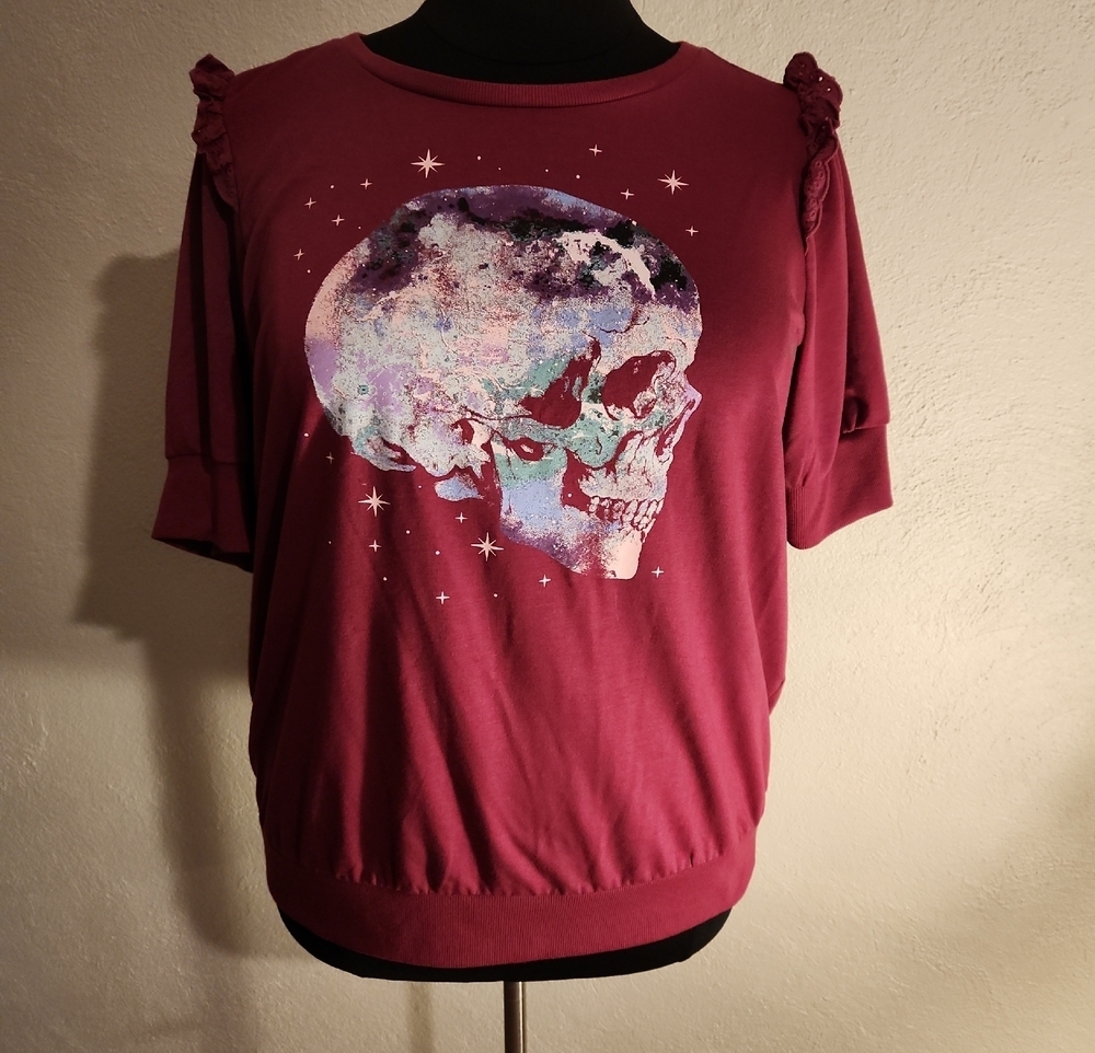 Torrid Maroon Skull Graphic Short Sleeve Top Women Size 2